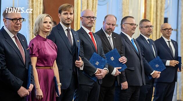 Babiš popřel spekulace, změny ve vládě nechystá. Kterého ministra byste vyměnili vy?