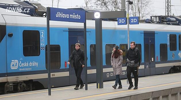Bir yıl sonra trenler Jihlava'da yeniden duruyor