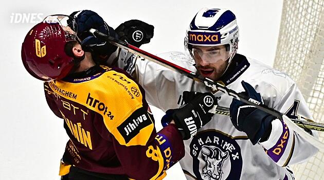 Bir geri dönüşün ardından Slavia, Tábor'u kazandı ve Jihlava da favori rolünü doğruladı