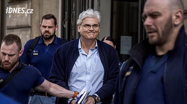 Zamítnuto. Exšéf Motola Ludvík neuspěl se stížností proti vazbě, požene to do Štrasburku