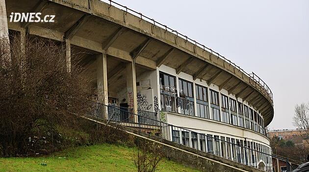 Lužánké'nin arkasındaki stadyum: Fiyat konusunda yeni bir değerlendirme yapılıyor