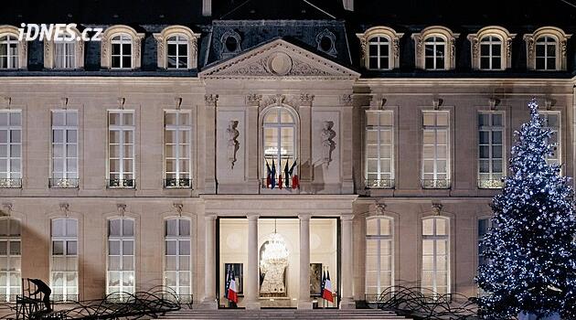 Hırsızlar Elysee Sarayı'ndan değerli sofra takımlarını çaldı