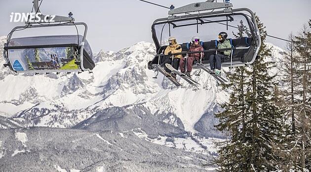 Na sáňkách do údolí, na degustaci na vrcholky. Rakousko je víc než jen sjezdovky