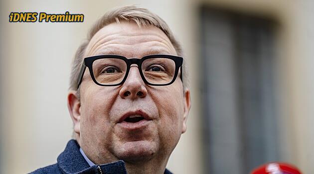 Zastropování důchodů vláda vytáhne před volbami, říká politolog. Cupuje plány na jednorázový příspěvek