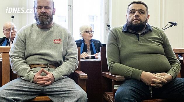 Blížilo se to činnosti mafie, řekl soudce a potvrdil tresty za pohřbení muže v parku