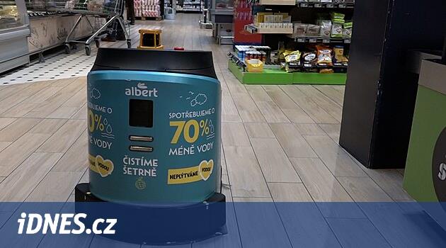 Süpermarketlere robotlar hakim oldu. Şimdiye kadar sadece temizliyorlar, hala müşteriler için cazibe merkezleri