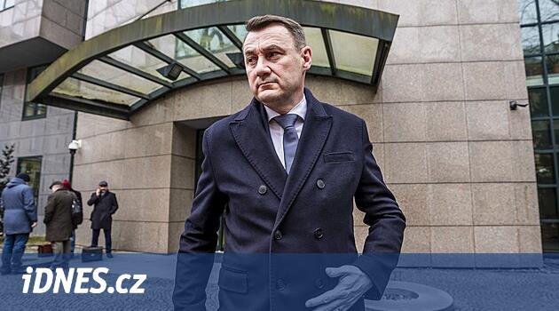 Temsilciler Puta Valisi'nin işten çıkarılmasına oy verecek, kulüp onu destekliyor