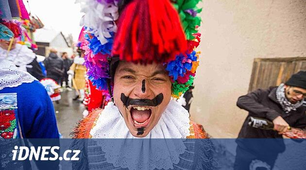 Masqueraves, öğelerinde Hlek'te olacak, Custom gizli anlamlarla dolu