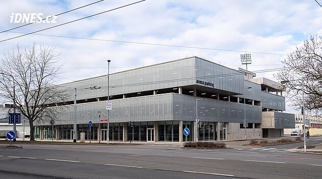 Pardubice'deki Drakula'ya mı yoksa Slavia'ya mı gidiyorsunuz? Arabayla olmasa daha iyi