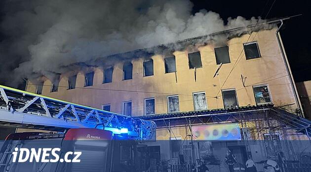 Liberec'teki eğlence merkezi yangını yok etti ve belediye binası da yenilenmesine katkıda bulunacak