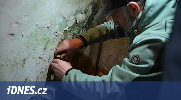 Eğimler, Turów madenindeki sınır bölgesindeki binaların hareketini takip eder, şapele bağlı sensörler