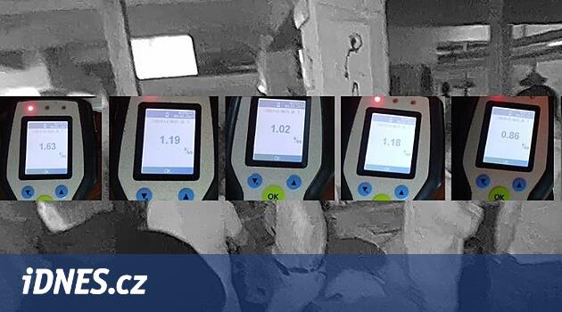 Yirmi küçük, etkinin altındaki bardaydı. On altı yıllık bir kızın Mille başına ikiden fazlası vardı