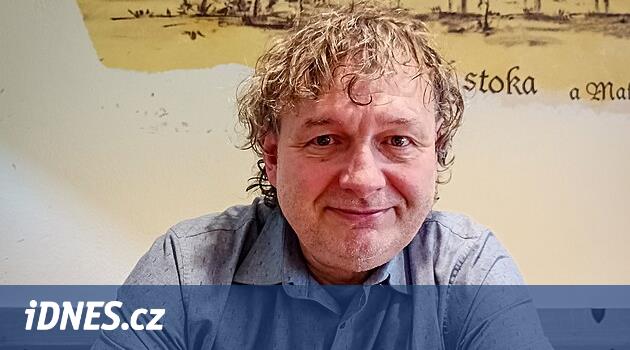 Keşiş havuzundan drenaj donduğunda, fotoğraf yüzünden bir ip var