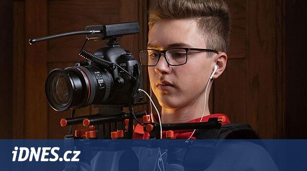 Okul çocukları ne hakkında? Aile ve efsaneler hakkında, A-Filmler Festivali'ni gösterir