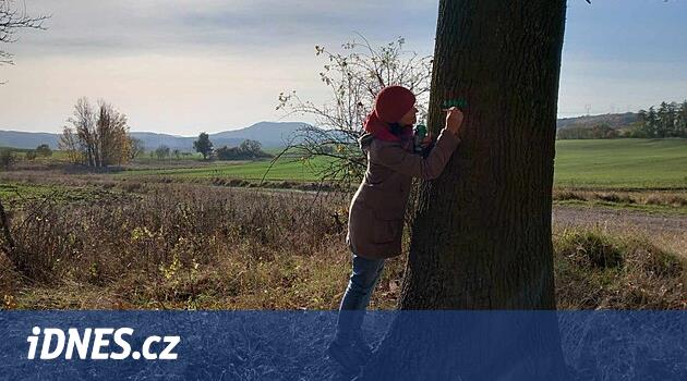 Road Road'u manzaraya yerleştirin, yeni turizm rotası Valeč'i Chyší ile bağlar