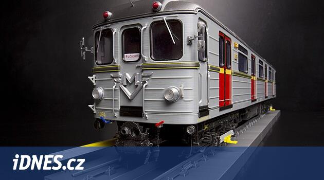 240 saat doğdu. Metro vagonunun modeli güzel zamanların bir anısı olarak ortaya çıktı