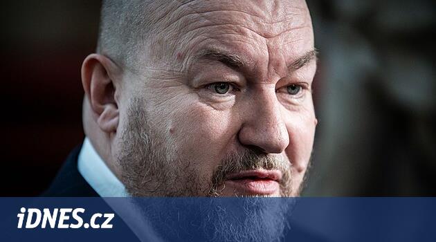 Slovak Bakanı Huliak Hokey Derneği'nin yönetimini zorluyor, KHL Dünya Şampiyonası istiyor