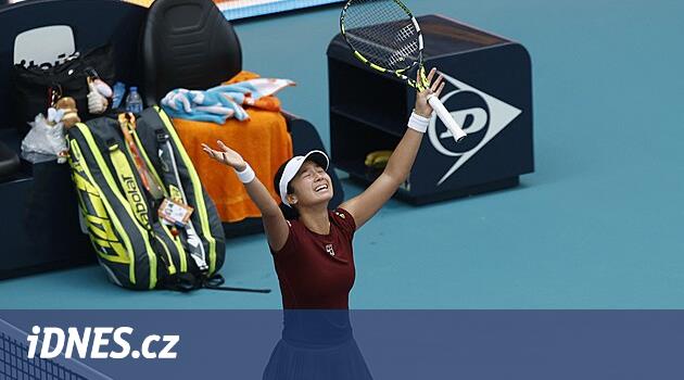 Šwiatek Miami'de Filipinler'den bir sürpriz oldu, Menšík çeyrek finallerin rakibini biliyor