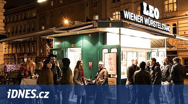 Sosis ile standlar Viyana'da ölüyor. İnsanlar zincirlerde daha ucuz almayı tercih ediyor