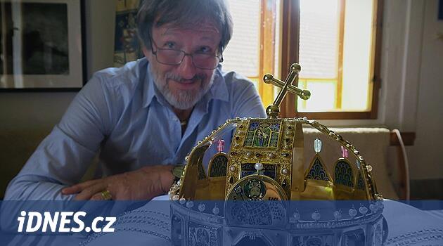 Macar krallarının tacı gizemle doludur, Turnov'daki sadık kopya sergiler