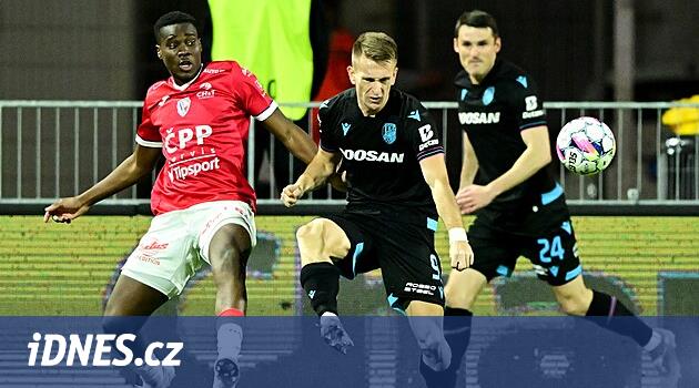 Hedefler olmadan bile, futbol pardubice oyuncuları son derece zor zamanlar yaşıyor