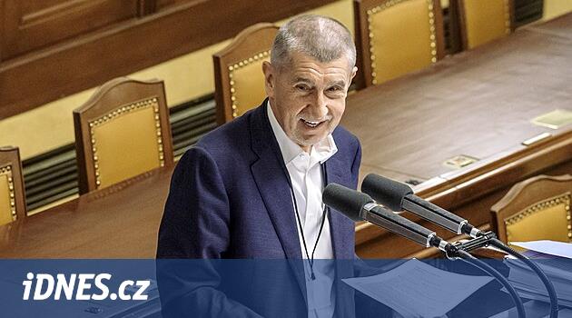 Babiš Başbakan Fiala Tiyatrosu ve Black Bar Fighters F-35'i suçluyor