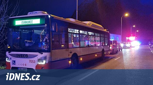 Brno'daki saptırılmış vinç, yaklaşık yüz tahliye edilen getiriyi ortadan kaldırdı