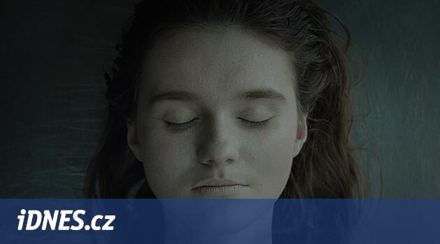 Hádek ve Ryška bir katil arıyorlar. Yılın Dedektif Hikayesine göre, yaratıklar ortaya çıkıyor