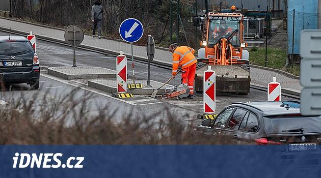 Nachod'daki sınır geçişinde sütun riski var, onarımlar ve kontroller başlıyor