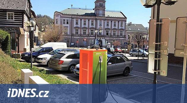 Bölgede, elektrikli araçları şarj etmek için artan istasyonlar, daha kısa sürelere ilgi var