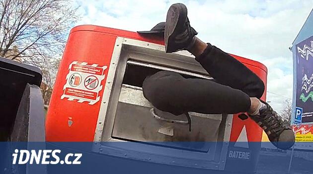 Ostrava'daki elektrik pedine bir gemiden yapışan bacaklar memurları şaşırttı