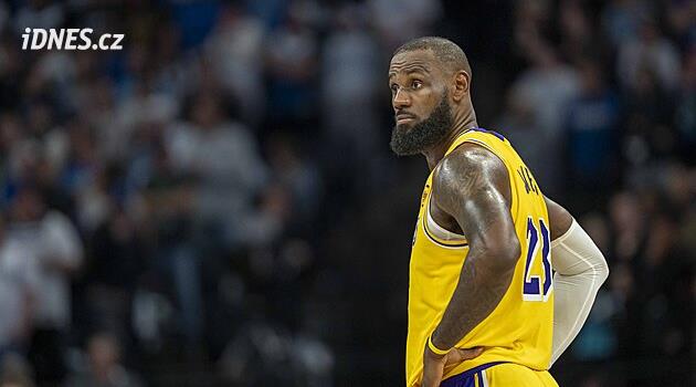 Když LeBron balil talenty. Okázalá oznámení, touhy po titulu a poslední tanec