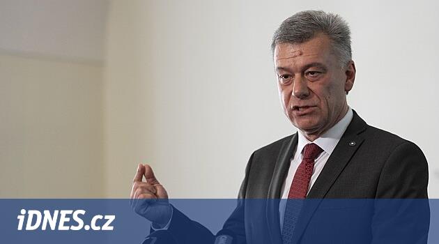 Audit neuvádí porušení předpisů a opakuje spekulace, reagoval Blažek