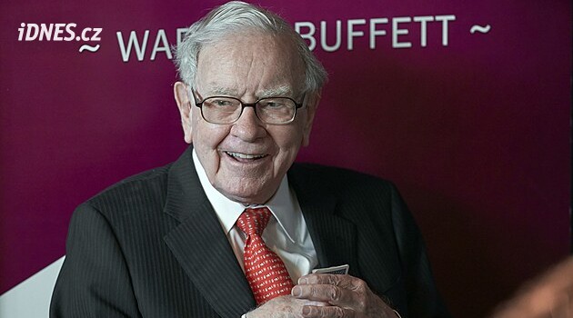 Miliardář Warren Buffett už neposkytuje příspěvky nadaci Billa Gatese. Kvůli vazbám na Epsteina