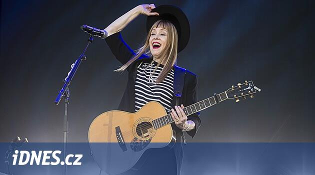İnceleme: Melekler ve Sıçanlar. Suzanne Vega kırılgan konuşma özgürlüğü için şarkı söylüyor