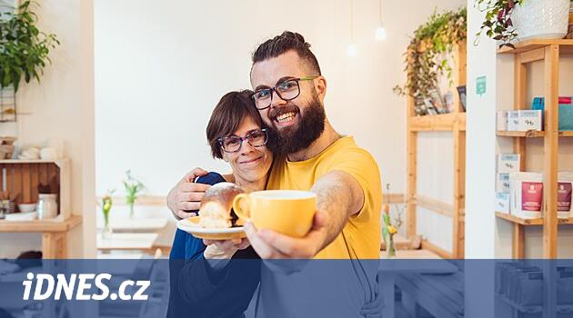 Vegan, glutensiz ve sıradan bir insan yemek istiyoruz, kafeleri tasvir ediyor