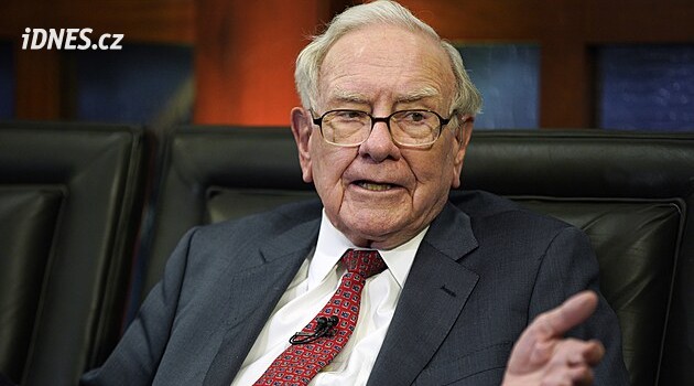 Warren Buffett po 56 letech končí v čele správní rady Berkshire Hathaway