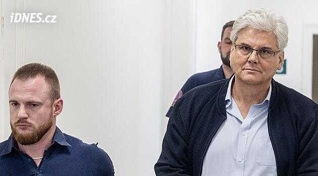 Nic jsem neudělal, snad budou odměny, ozval se exšéf Motola Ludvík z vazby