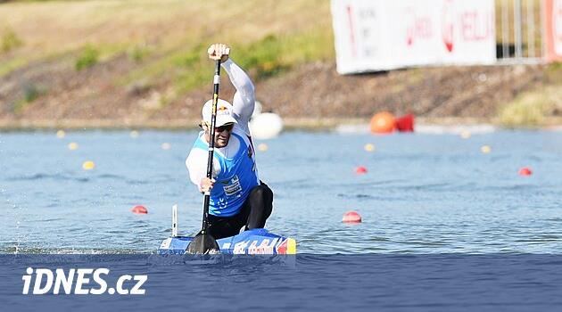 Dünya Şampiyonasında Fuksa, 500 ve 1000 metre yarışlara hakim oldu