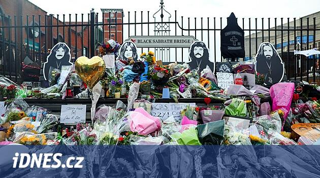 Poslední sbohem legendě. Fanoušci se v Birminghamu rozloučí s Ozzym Osbournem