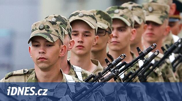 Ruská armáda čelí explozi případů HIV, nakažené odmítají pustit z bojiště