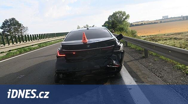 Hromadná nehoda na D35 u Olomouce. Bouraly kamiony, dodávka i osobní vůz