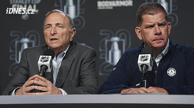 Neprospíváte sobě ani fanouškům. Šéf NHL kritizuje hráče, schyluje se ke sporu?