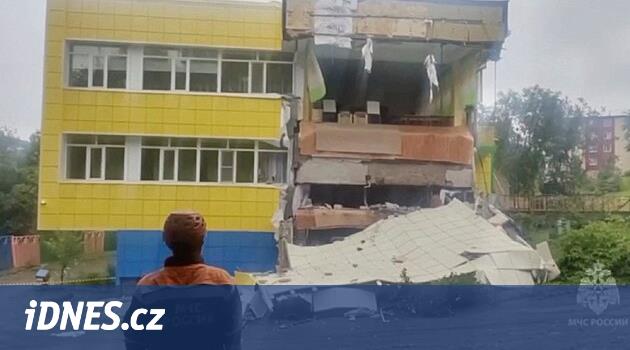 Rusko po zemětřesení hlásí zraněné. Vše fungovalo, chválí si Kreml a děkuje bohu