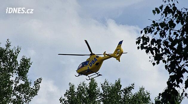 „Prokletí“ dálnice D11: tři nehody za 24 hodin a do toho bourání mostu