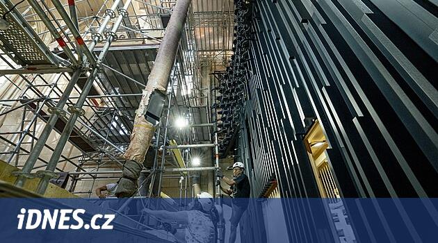 Desetimetrové píšťaly i křišťály ze severu. Svatovítské varhany budou brzy hotové