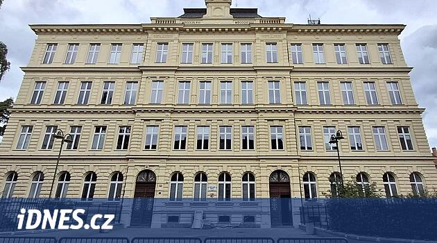 Škola má nálepku problémová, rodiče raději nedodržují spádovost