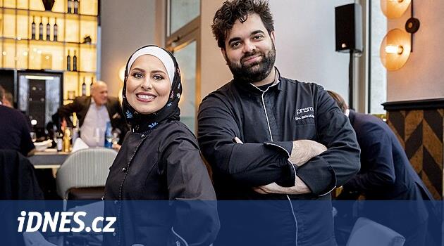 Michelinská restaurace v Berlíně zavře, izraelský šéfkuchař ji přestěhuje do Prahy