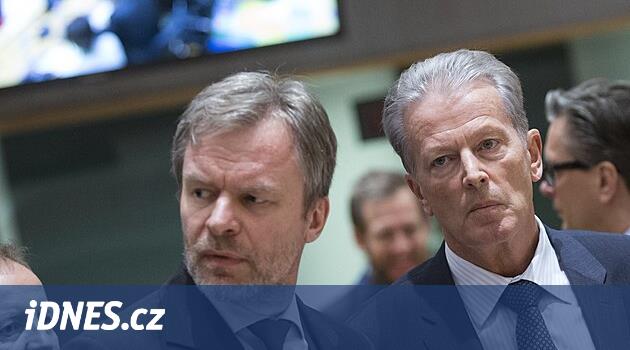 Rakouský vyslanec při EU rezignoval, viní ho ze sadomasochismu a ponižování žen