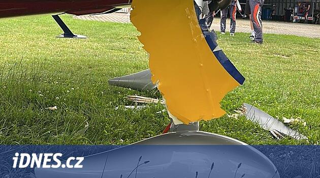 Na letišti v Jaroměři se srazila dvě letadla, pilot přehlédl stojící stroj